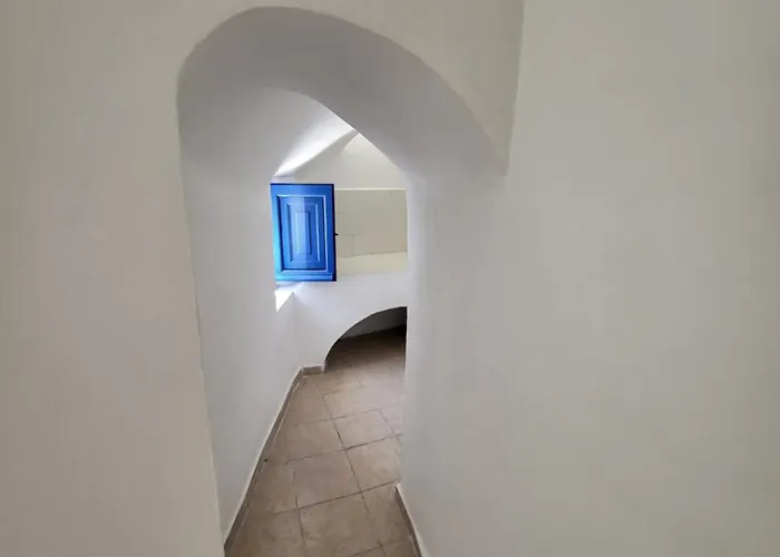 Cave * Мессария