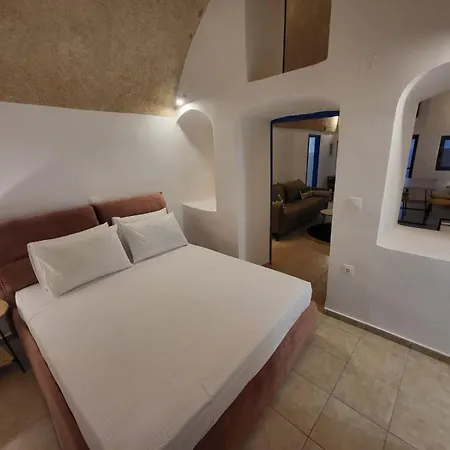 Luxury Cave * Mesaria