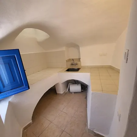Luxury Cave * Mesaria