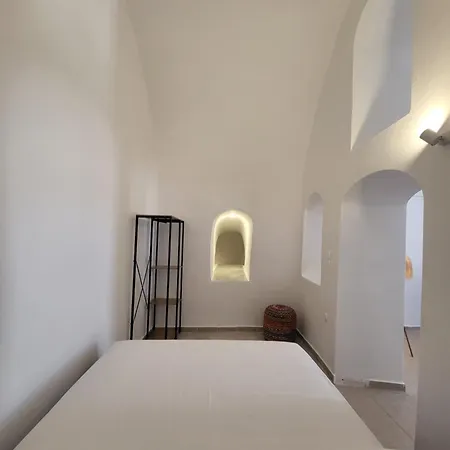 Villa Cave *