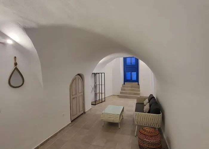 Cave * ميساريا