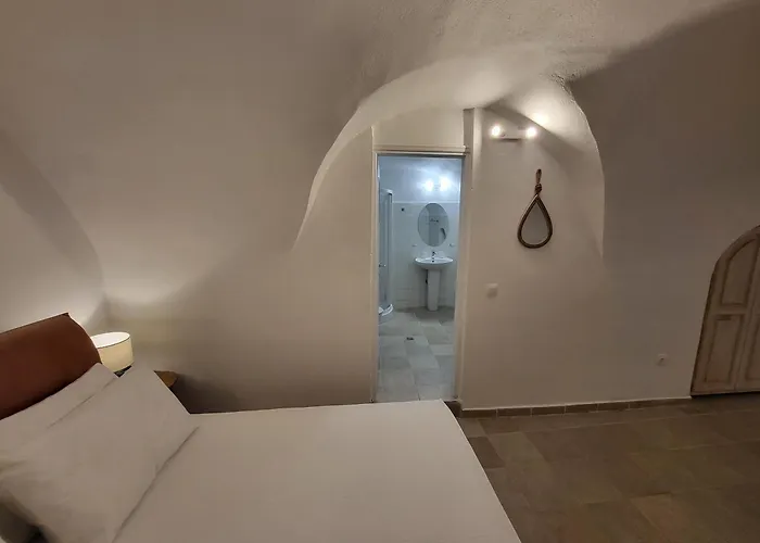 Cave فيلة ميساريا